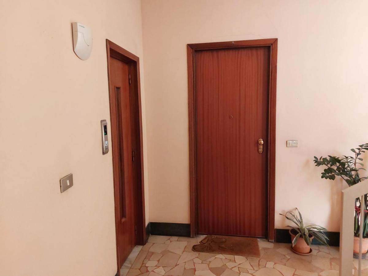 Asti Lovely Apartment Buitenkant foto