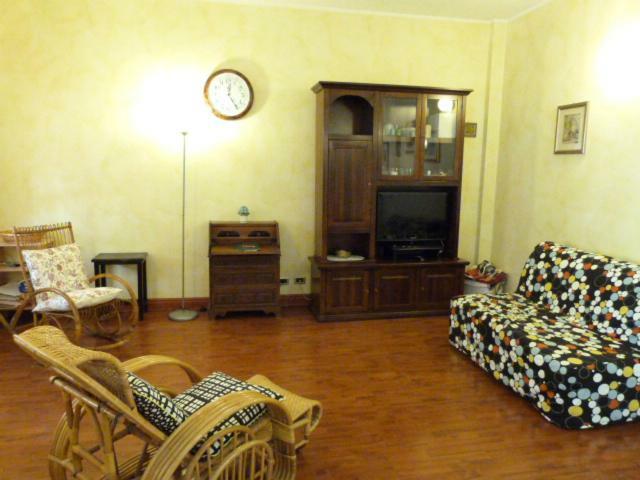 Asti Lovely Apartment Buitenkant foto