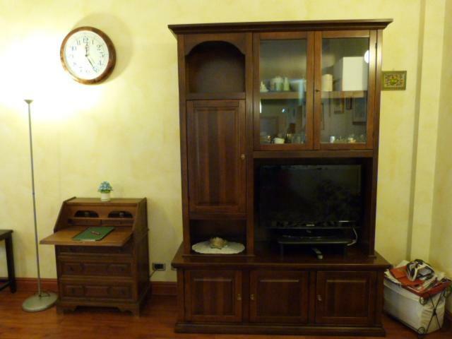 Asti Lovely Apartment Buitenkant foto